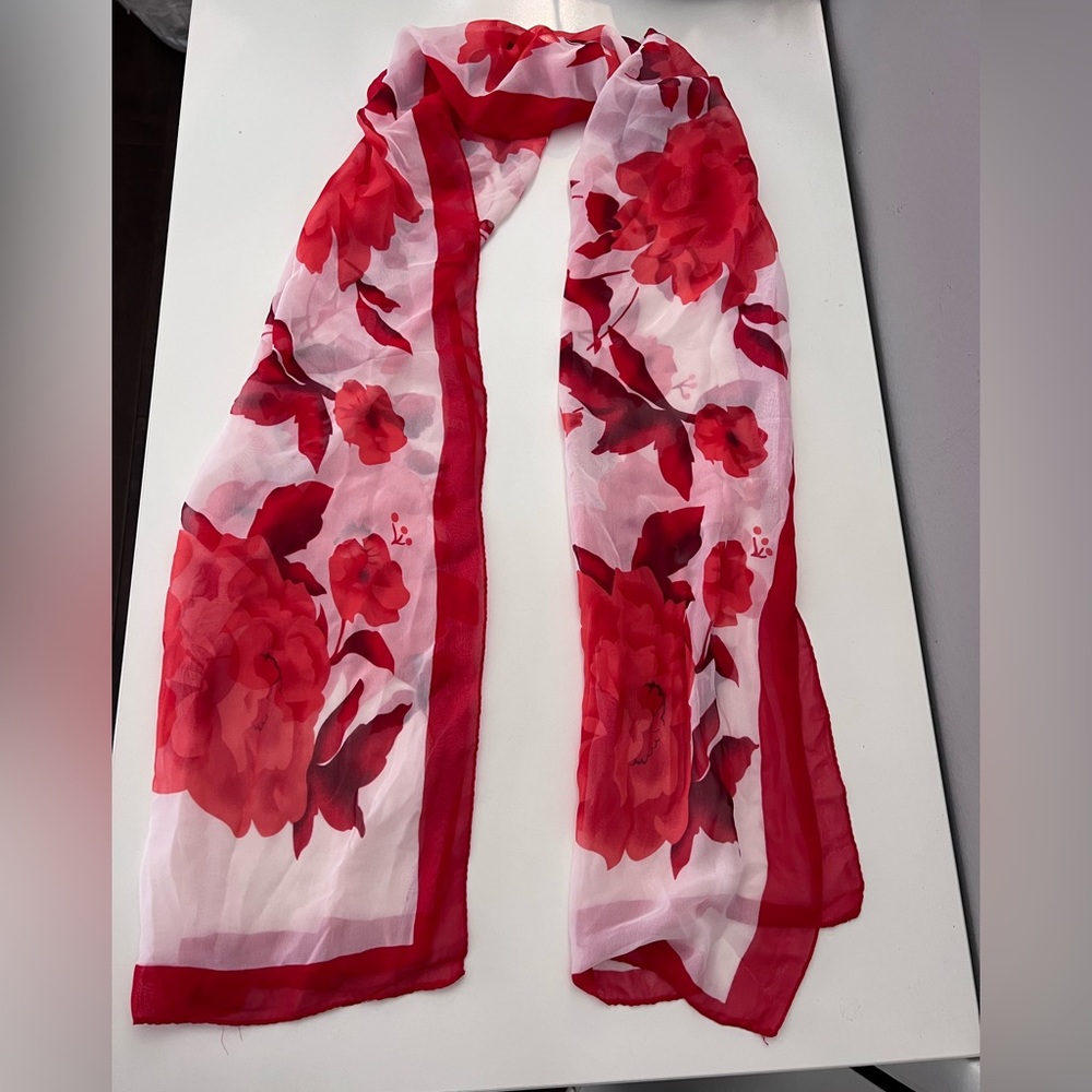 Vintage Red Rose lightweight Scarf